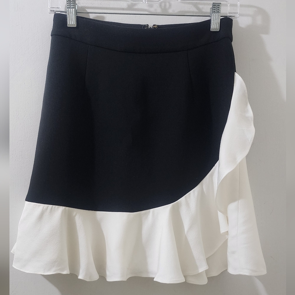 Kate Spade Black and White Asymmetrical Skirt, Size 0.